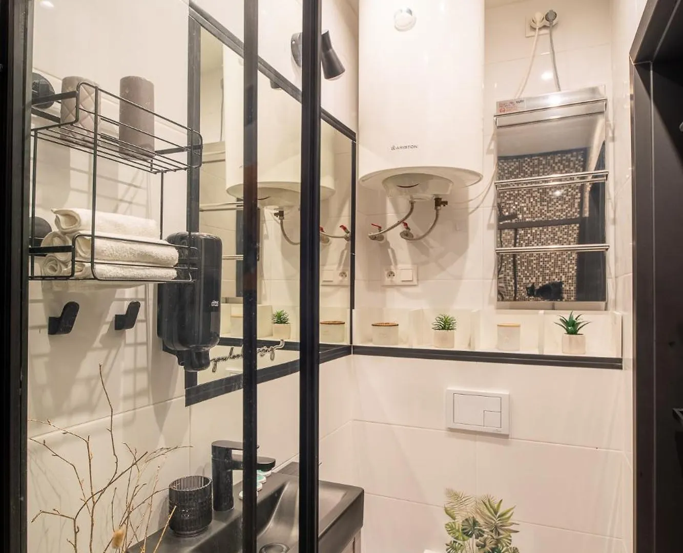 Apartment Krakow Grzegorzki Studio - Central Station Nearby - By Rentujemy