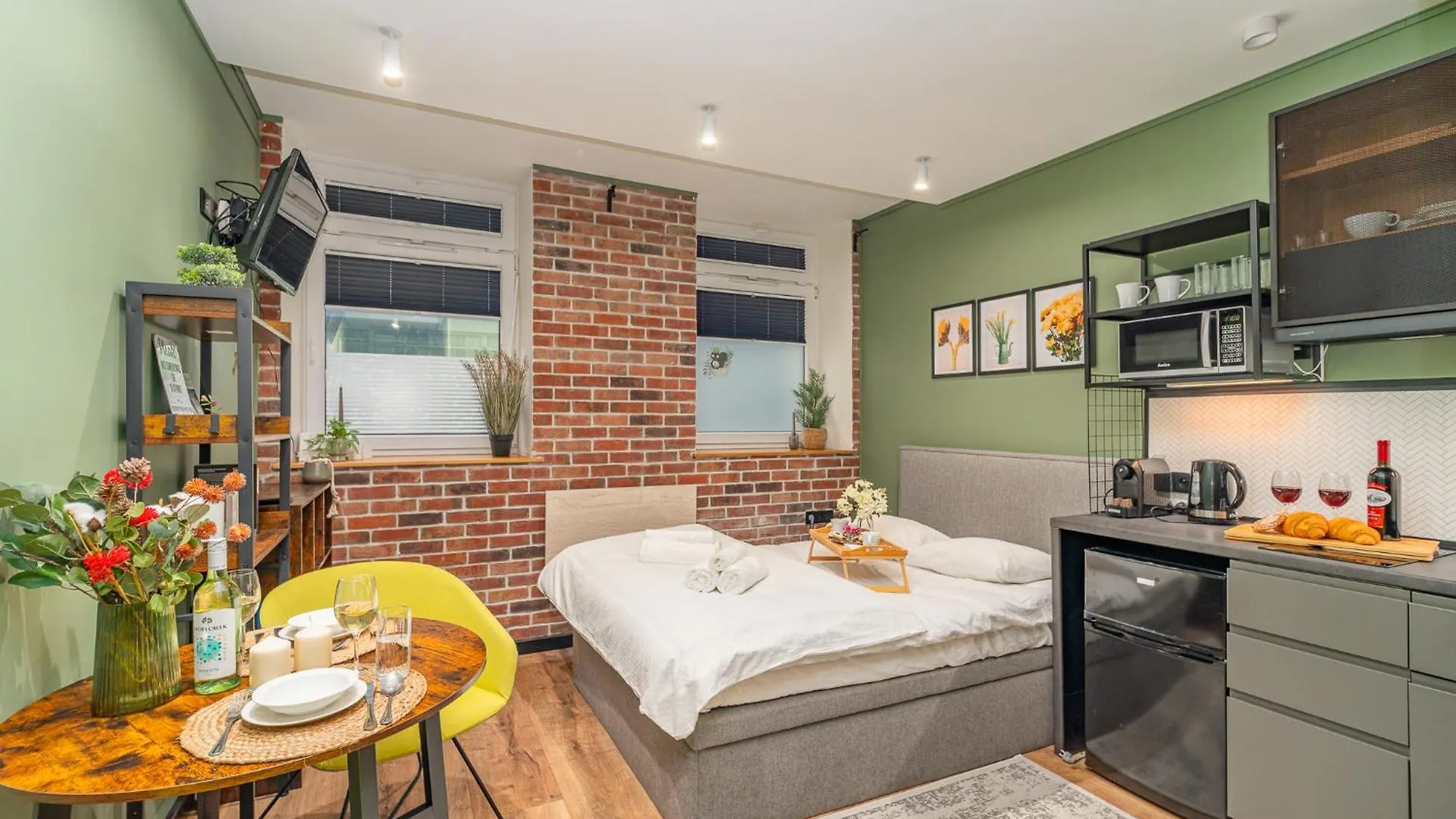Krakow Grzegorzki Studio - Central Station Nearby - By Rentujemy location